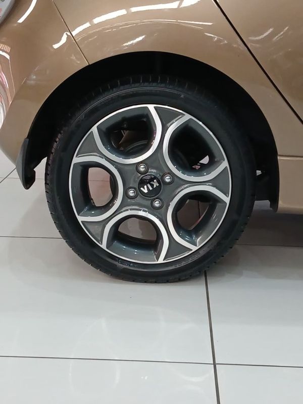 2014-Kia-Picanto-12-EX image:5