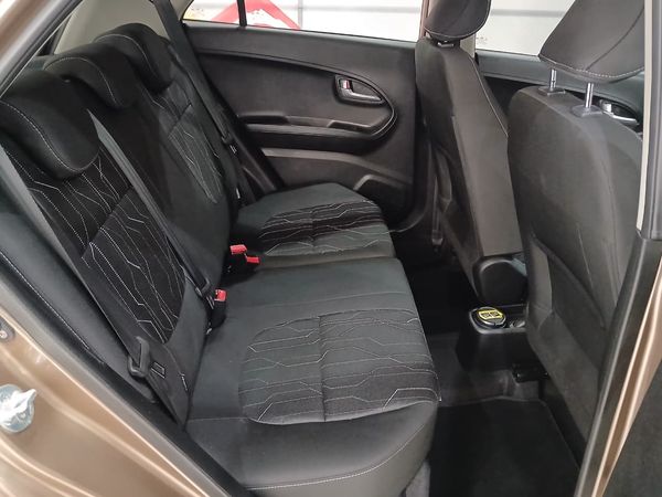 2014-Kia-Picanto-12-EX image:6