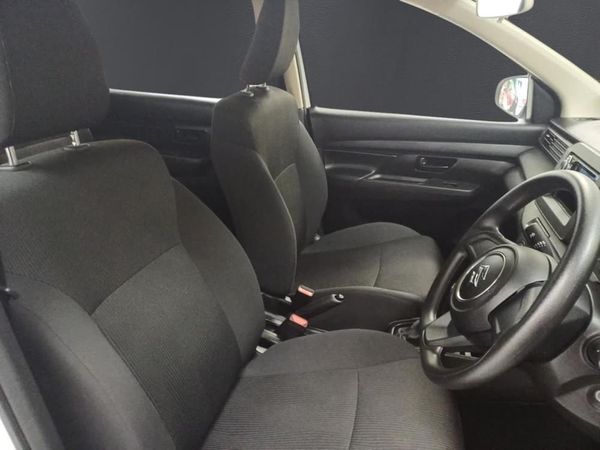 2025-Suzuki-Ertiga-15-GA image:9