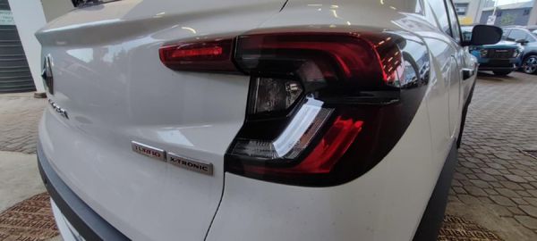 2026-Renault-Kiger-10T-Intens-Auto image:16