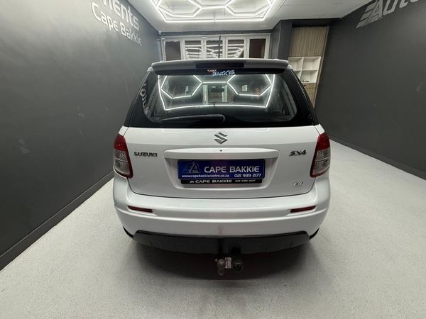 2011-Suzuki-SX4-20-AWD image:3