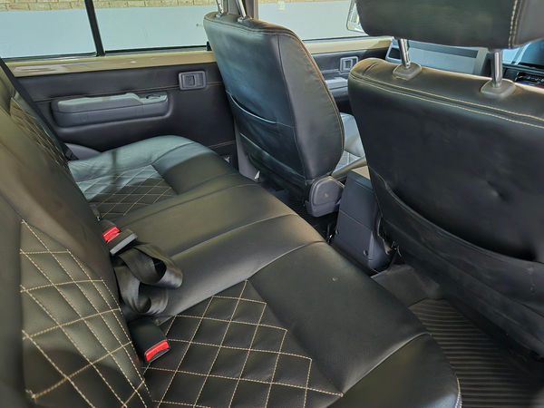 2021-Toyota-Land-Cruiser-76-45-D-V8-Station-Wagon image:11
