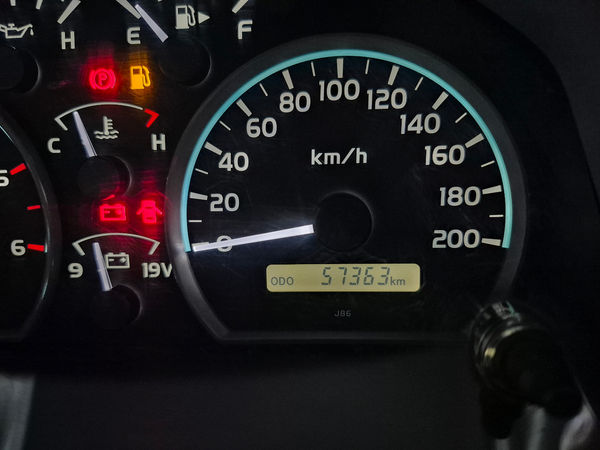 2021-Toyota-Land-Cruiser-76-45-D-V8-Station-Wagon image:18
