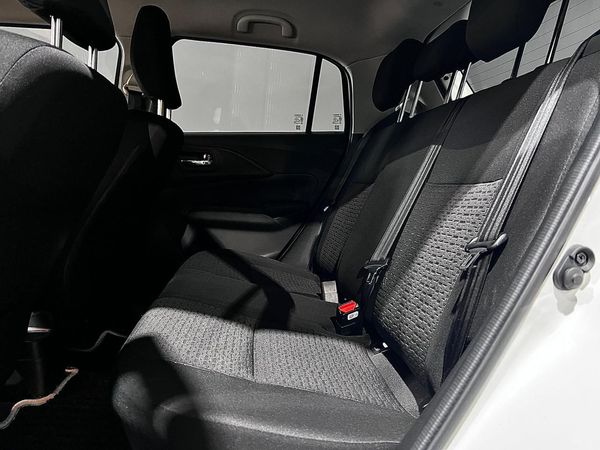 2025-Suzuki-Swift-12-GL image:19
