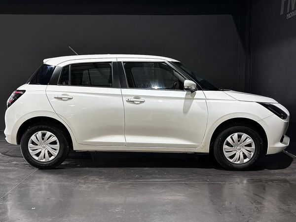 2025-Suzuki-Swift-12-GL image:3
