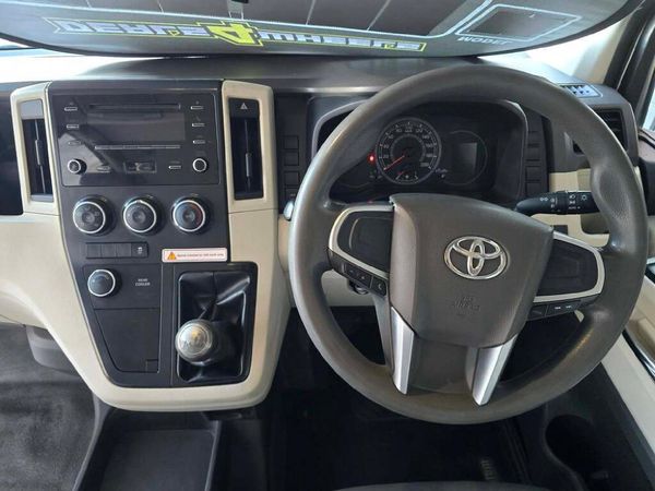 2021-Toyota-Quantum-28-GL-14-Seat image:15