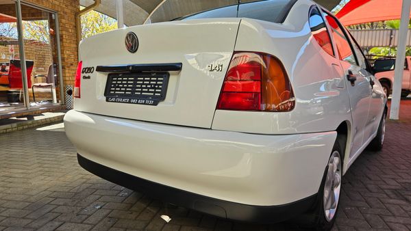 2000-Volkswagen-Polo-Classic-14 image:9