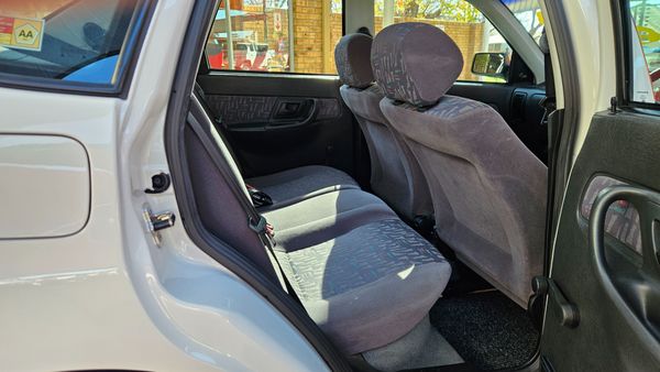 2000-Volkswagen-Polo-Classic-14 image:26