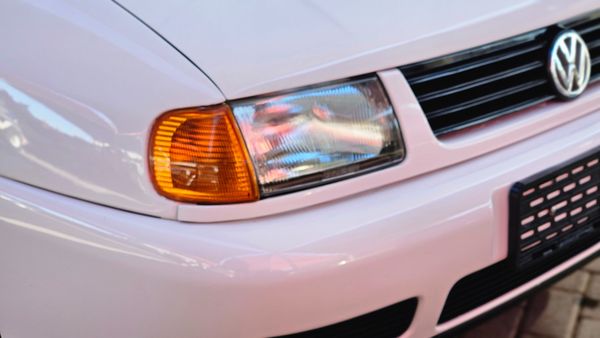 2000-Volkswagen-Polo-Classic-14 image:7