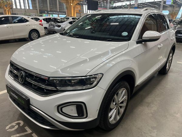 2022-Volkswagen-T-Roc-14-TSI-Design-Auto image:6