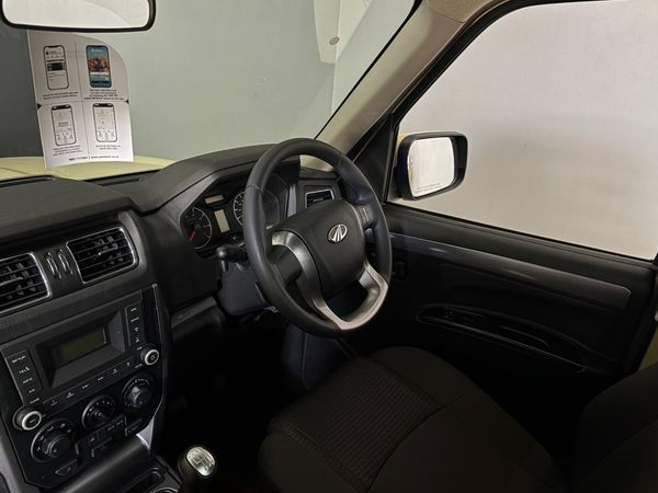 2026-Mahindra-Pik-Up-22CRDe-Single-Cab-S6-Karoo image:9