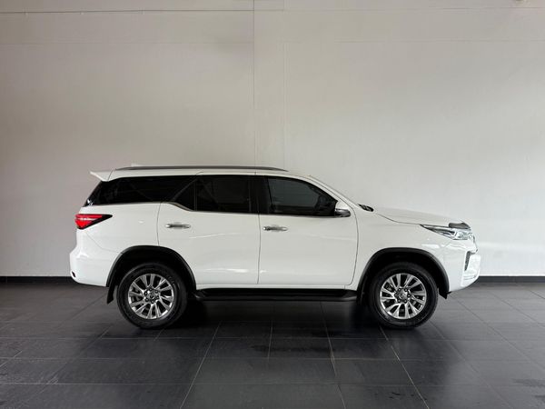 2022-Toyota-Fortuner-28-GD-6-VX-Auto image:3