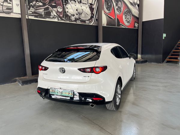2025-Mazda-3-15-Dynamic-5-dr image:7