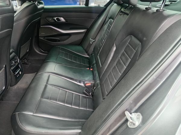 2019-BMW-3-Series-320i-Sport-Line-Launch-Edition image:6