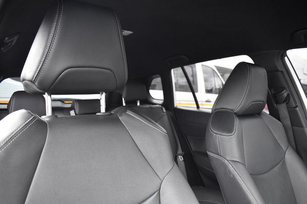 2025-Toyota-Corolla-Cross-18-XR image:5