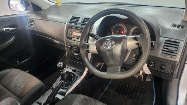 2017-Toyota-Corolla-Quest-16 image:8