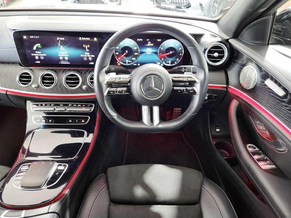 2021-Mercedes-Benz-E-Class-E-200-AMG image:12