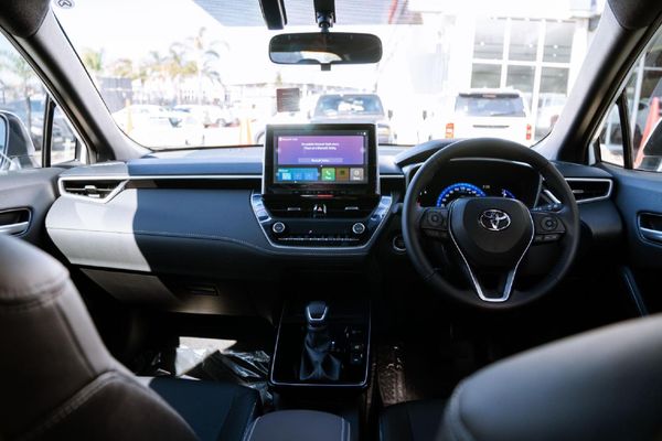 2026-Toyota-Corolla-Cross-18-XS image:20