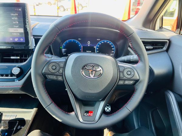 2026-Toyota-Corolla-Cross-18-GR-S image:9