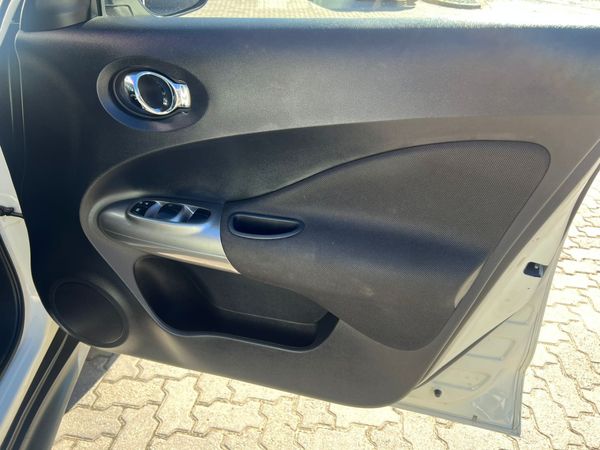 2013-Nissan-Juke-15dCi-Acenta image:5