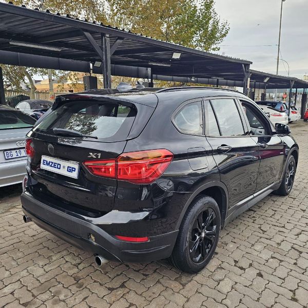2016-BMW-X1-sDrive20i-xLine-Auto image:12