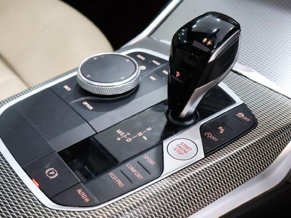 2019-BMW-3-Series-330i-M-Sport-Launch-Edition image:9