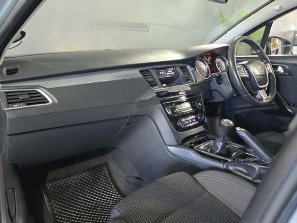 2013-Peugeot-508-16-THP-Active image:11