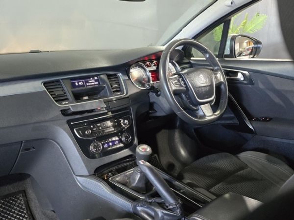 2013-Peugeot-508-16-THP-Active image:14