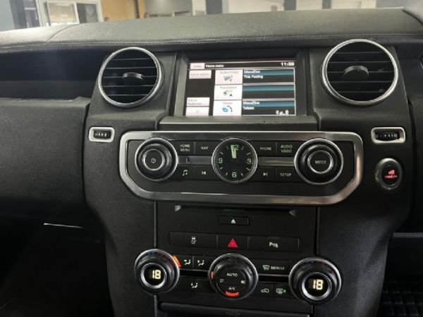 2014-Land-Rover-Discovery-4-30-TD-SD-V6-SE image:11