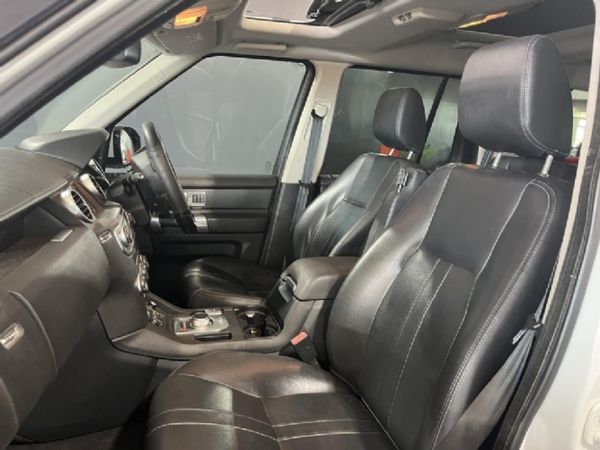 2014-Land-Rover-Discovery-4-30-TD-SD-V6-SE image:7
