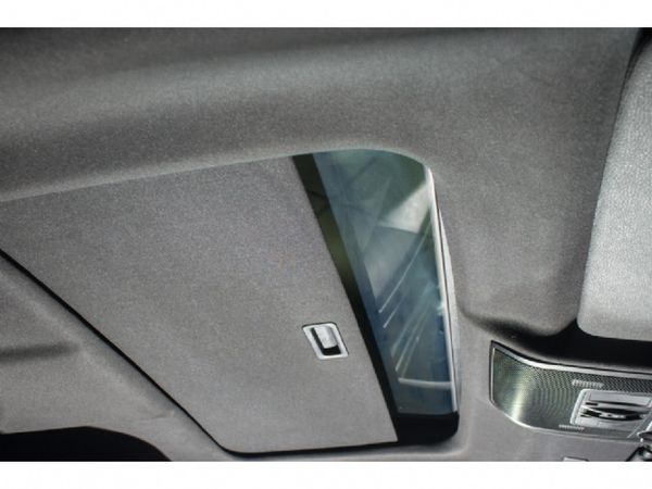 2010-BMW-X6-xDrive50i image:15