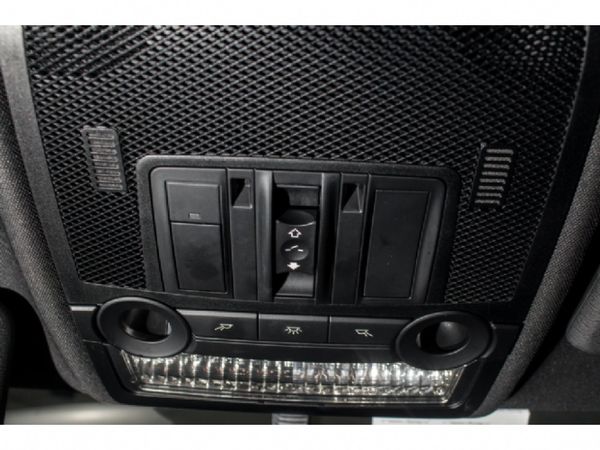 2010-BMW-X6-xDrive50i image:16