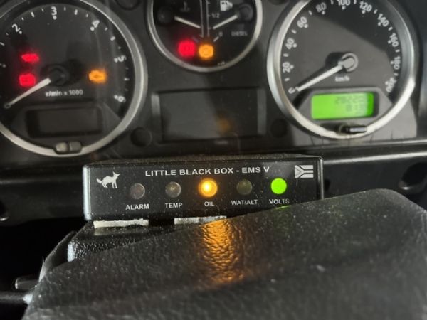 2009-Land-Rover-Defender-110-Puma-Station-Wagon image:13