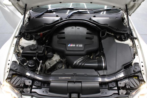 2014-BMW-M3-Coupe-M-Dynamic-Auto image:20