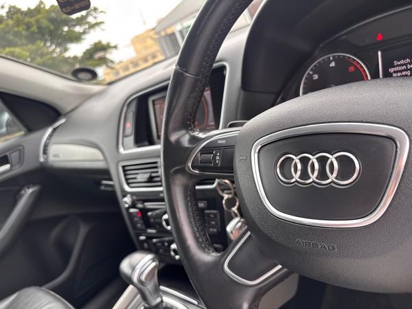 2013-Audi-Q5-20-TDI-quattro-S-Auto image:18