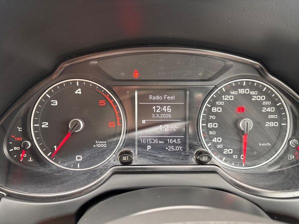 2013-Audi-Q5-20-TDI-quattro-S-Auto image:26