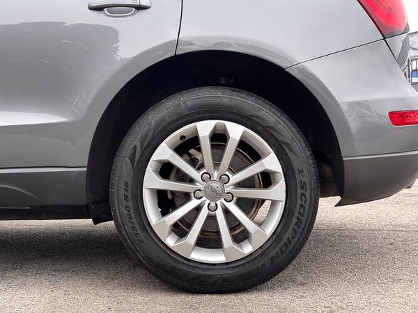2013-Audi-Q5-20-TDI-quattro-S-Auto image:29