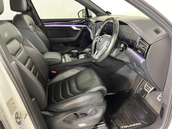 2018-Volkswagen-Touareg-30-TDI-V6-Luxury image:9