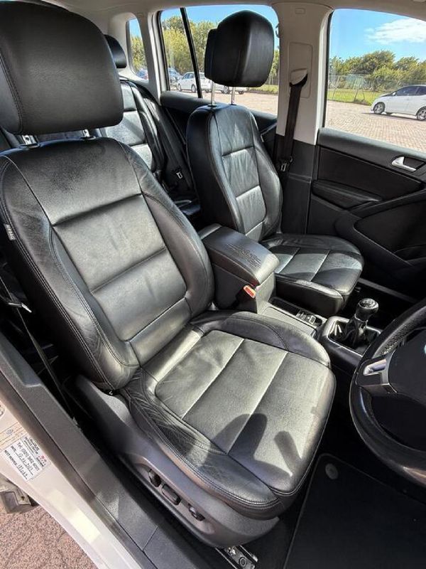 2013-Volkswagen-Tiguan-20-TDI-Bluemotion-Trend-Fun image:11