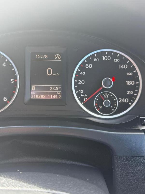 2013-Volkswagen-Tiguan-20-TDI-Bluemotion-Trend-Fun image:15