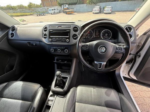 2013-Volkswagen-Tiguan-20-TDI-Bluemotion-Trend-Fun image:8