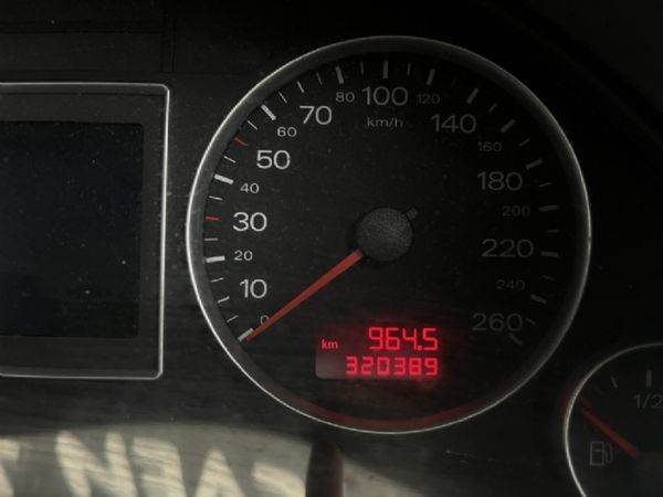 2005-Audi-A4-20-TDI-Avant image:15