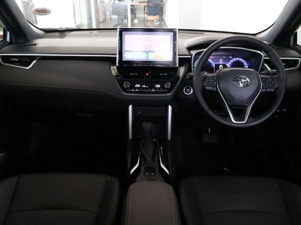 2026-Toyota-Corolla-Cross-18-XR-Hybrid image:13