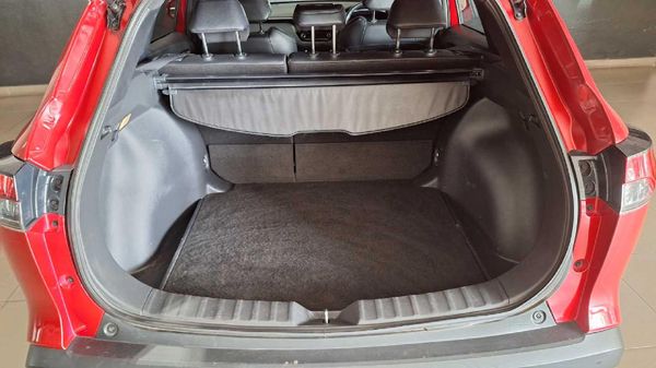 2024-Toyota-Corolla-Cross-18-XR image:6