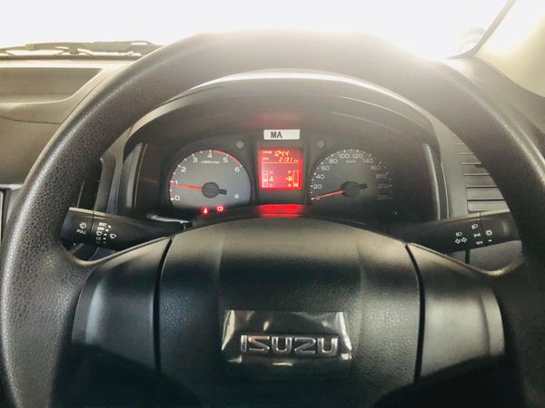 2025-Isuzu-D-Max-250C-Fleetside-Single-Cab image:9
