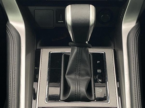 2022-Mitsubishi-Pajero-Sport-24D-Auto image:10