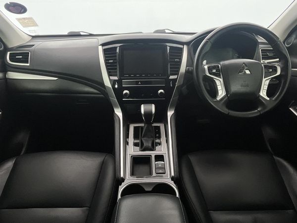 2022-Mitsubishi-Pajero-Sport-24D-Auto image:1
