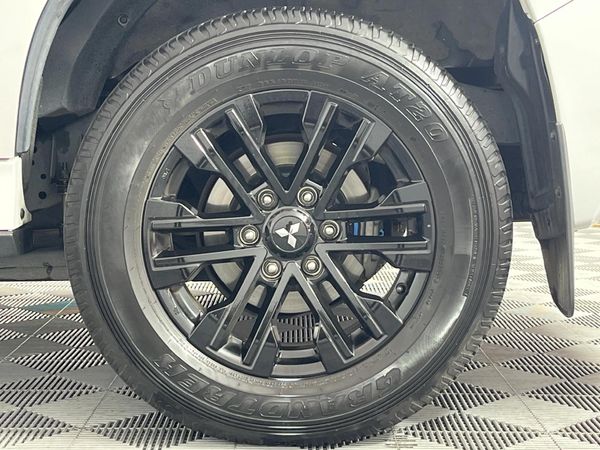 2022-Mitsubishi-Pajero-Sport-24D-Auto image:6