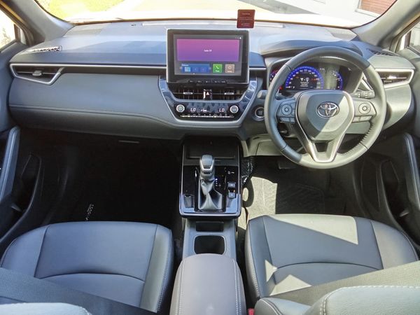 2026-Toyota-Corolla-Cross-18-XS image:5