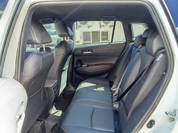 2026-Toyota-Corolla-Cross-18-XS image:7
